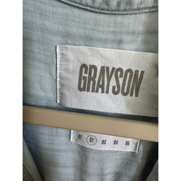 Grayson Denim Chambray Cropped Blouse Size 02 Classic Minimalist Closet Staple - Picture 2 of 8
